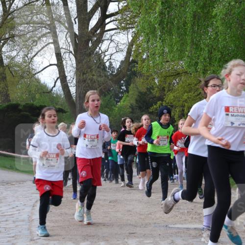 25.04.2026 - Das Zehntel Zöllner http://msf.ph/oto/9622112 25.04.2026 07:40:46 Laufen 3561 meine-sportfotos.de