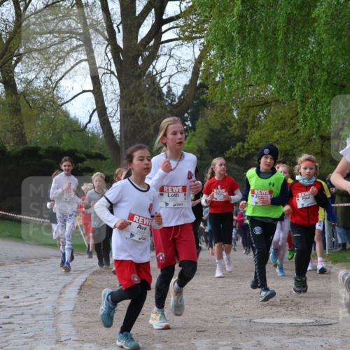 25.04.2026 - Das Zehntel Zöllner http://msf.ph/oto/9622116 25.04.2026 07:40:46 Laufen 2909, 2901, 3575 meine-sportfotos.de