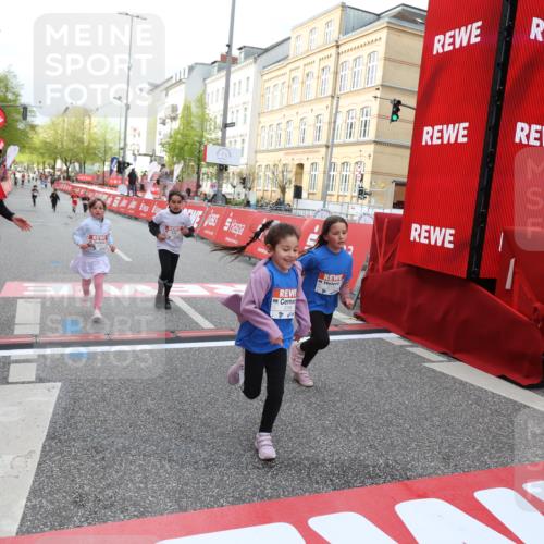 25.04.2026 - Das Zehntel Strokosch-Dieckow http://msf.ph/oto/9622150 25.04.2026 09:14:21 Ziel 2096, 2109, 3269, 3475, 3869 meine-sportfotos.de