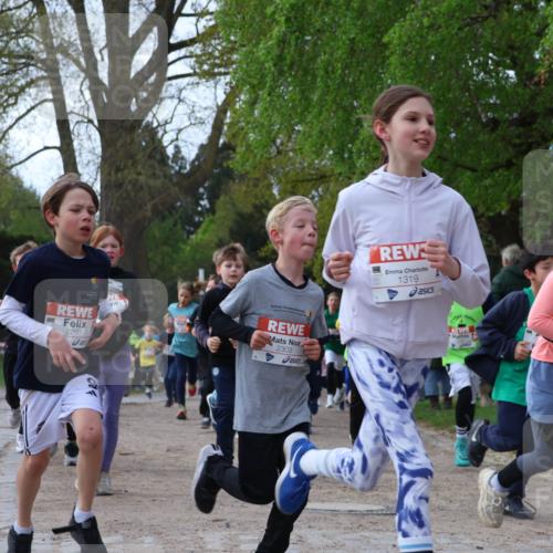 25.04.2026 - Das Zehntel Zöllner http://msf.ph/oto/9622180 25.04.2026 07:40:50 Laufen 2297, 2303, 1319 meine-sportfotos.de