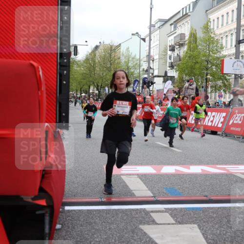 25.04.2026 - Das Zehntel Strokosch-Dieckow http://msf.ph/oto/9622183 25.04.2026 08:52:41 Ziel 1030, 1149, 1631, 1730, 2021, 2451, 2623, 2673, 2680, 2810, 2886, 2990, 3078, 3110, 3134, 3613, 3654, 3830, 3969, 4047 meine-sportfotos.de