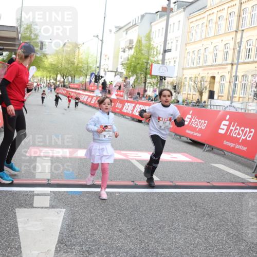 25.04.2026 - Das Zehntel Strokosch-Dieckow http://msf.ph/oto/9622193 25.04.2026 09:14:22 Ziel 2096, 2109, 3269, 3475, 3869 meine-sportfotos.de