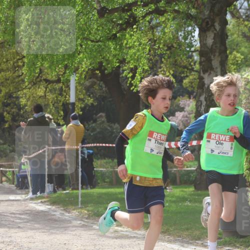 25.04.2026 - Das Zehntel Zöllner http://msf.ph/oto/9622198 25.04.2026 11:39:33 Laufen 10812, 10808 meine-sportfotos.de