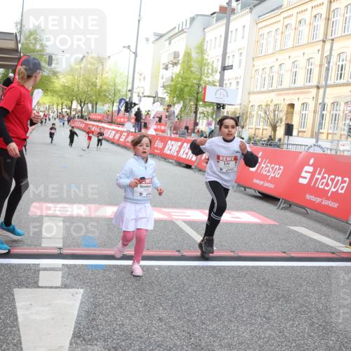 25.04.2026 - Das Zehntel Strokosch-Dieckow http://msf.ph/oto/9622201 25.04.2026 09:14:22 Ziel 2096, 2109, 3269, 3475, 3869 meine-sportfotos.de