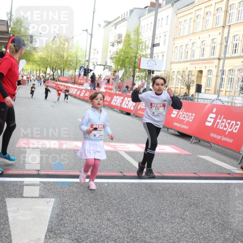 25.04.2026 - Das Zehntel Strokosch-Dieckow http://msf.ph/oto/9622210 25.04.2026 09:14:22 Ziel 2096, 2109, 3269, 3475, 3869 meine-sportfotos.de