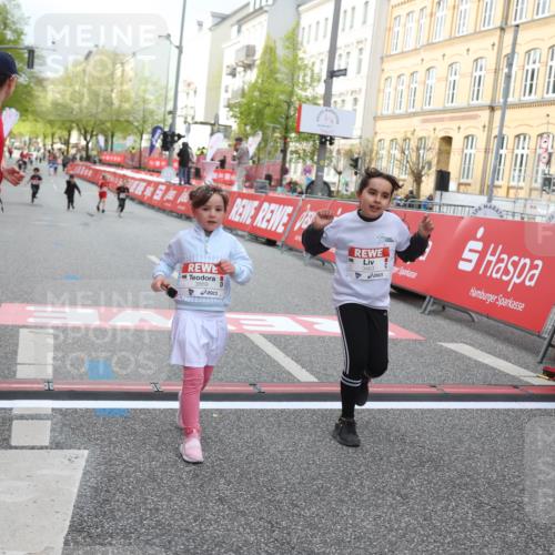 25.04.2026 - Das Zehntel Strokosch-Dieckow http://msf.ph/oto/9622222 25.04.2026 09:14:22 Ziel 2096, 2109, 3269, 3475, 3869 meine-sportfotos.de