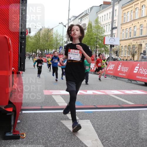 25.04.2026 - Das Zehntel Strokosch-Dieckow http://msf.ph/oto/9622232 25.04.2026 08:52:41 Ziel 1030, 1149, 1631, 1730, 2021, 2451, 2623, 2673, 2680, 2810, 2886, 2990, 3078, 3110, 3134, 3613, 3654, 3830, 3969, 4047 meine-sportfotos.de