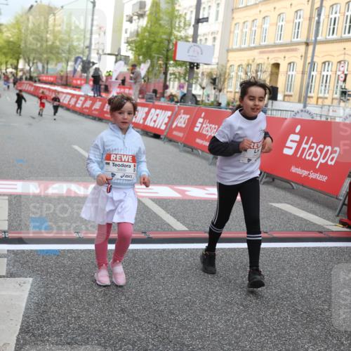 25.04.2026 - Das Zehntel Strokosch-Dieckow http://msf.ph/oto/9622255 25.04.2026 09:14:22 Ziel 2096, 2109, 3269, 3475, 3869 meine-sportfotos.de