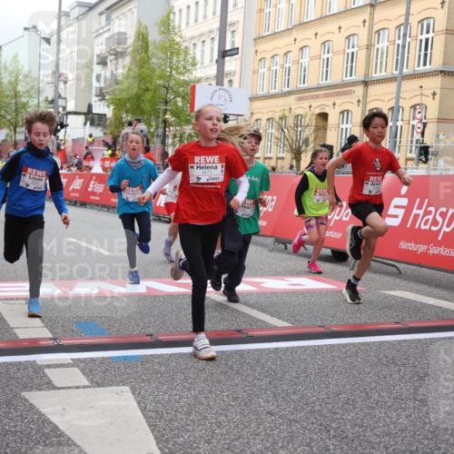 25.04.2026 - Das Zehntel Strokosch-Dieckow http://msf.ph/oto/9622280 25.04.2026 08:52:43 Ziel 1030, 1149, 1710, 1769, 2021, 2300, 2451, 2623, 2673, 2680, 2810, 2870, 2873, 2886, 2990, 3249, 3512, 3533, 3613, 3654, 3830, 3969, 4047 meine-sportfotos.de