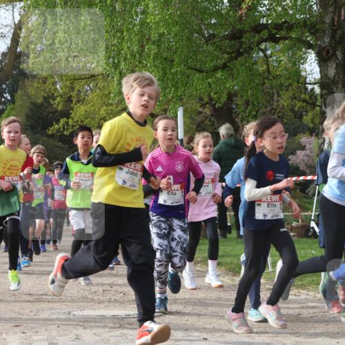 25.04.2026 - Das Zehntel Zöllner http://msf.ph/oto/9622285 25.04.2026 07:40:57 Laufen 275, 1834, 2515 meine-sportfotos.de