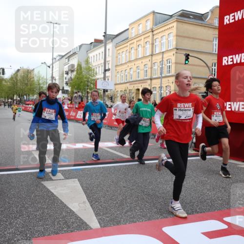 25.04.2026 - Das Zehntel Strokosch-Dieckow http://msf.ph/oto/9622317 25.04.2026 08:52:44 Ziel 1030, 1149, 1710, 1769, 2300, 2451, 2623, 2673, 2680, 2870, 2873, 2886, 2990, 3249, 3512, 3533, 3613, 3654, 3707, 3830, 3969, 4047 meine-sportfotos.de