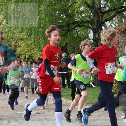 25.04.2026 - Das Zehntel Zöllner http://msf.ph/oto/9622335 25.04.2026 07:41:00 Laufen 3594, 2684, 43, 3182 meine-sportfotos.de