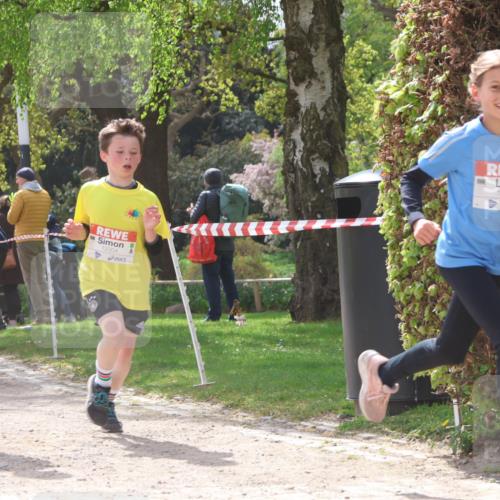 25.04.2026 - Das Zehntel Zöllner http://msf.ph/oto/9622341 25.04.2026 11:39:36 Laufen 12304, 12744 meine-sportfotos.de