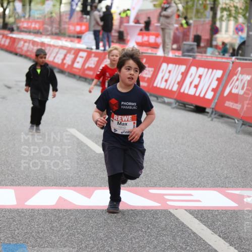 25.04.2026 - Das Zehntel Strokosch-Dieckow http://msf.ph/oto/9622354 25.04.2026 09:14:28 Ziel 1775, 1776, 1810, 3463 meine-sportfotos.de