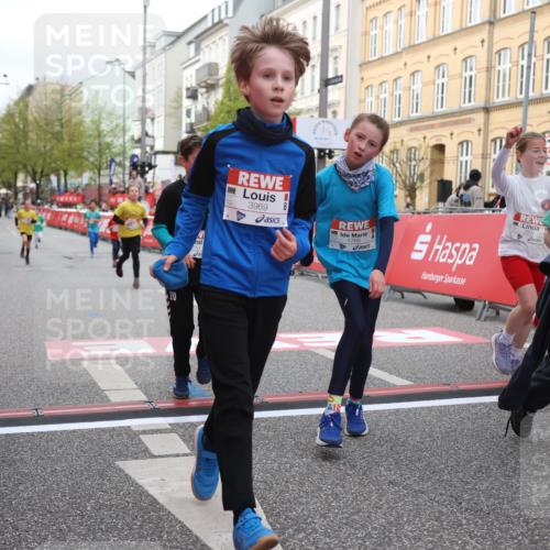 25.04.2026 - Das Zehntel Strokosch-Dieckow http://msf.ph/oto/9622356 25.04.2026 08:52:44 Ziel 1030, 1149, 1710, 1769, 2300, 2451, 2623, 2673, 2680, 2870, 2873, 2886, 2990, 3249, 3512, 3533, 3613, 3654, 3707, 3830, 3969, 4047 meine-sportfotos.de