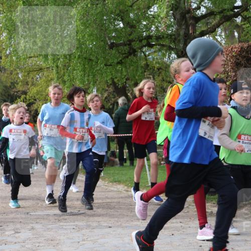25.04.2026 - Das Zehntel Zöllner http://msf.ph/oto/9622392 25.04.2026 07:41:04 Laufen 1987, 00, 2950, 3301 meine-sportfotos.de
