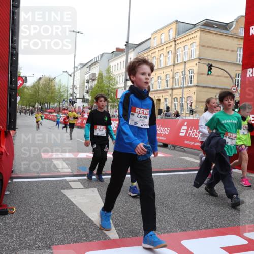 25.04.2026 - Das Zehntel Strokosch-Dieckow http://msf.ph/oto/9622395 25.04.2026 08:52:45 Ziel 1030, 1149, 1710, 1769, 2300, 2451, 2673, 2680, 2746, 2870, 2873, 2886, 2901, 2990, 3249, 3512, 3533, 3613, 3654, 3691, 3707, 3811, 3830, 3969, 4047 meine-sportfotos.de