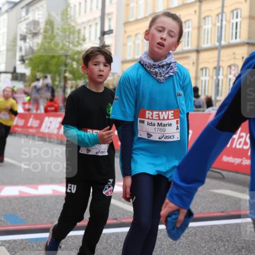 25.04.2026 - Das Zehntel Strokosch-Dieckow http://msf.ph/oto/9622429 25.04.2026 08:52:45 Ziel 1030, 1149, 1710, 1769, 2300, 2451, 2673, 2680, 2746, 2870, 2873, 2886, 2901, 2990, 3249, 3512, 3533, 3613, 3654, 3691, 3707, 3811, 3830, 3969, 4047 meine-sportfotos.de