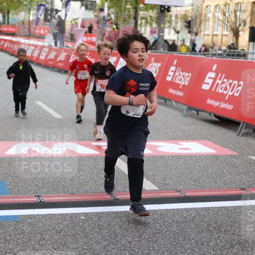 25.04.2026 - Das Zehntel Strokosch-Dieckow http://msf.ph/oto/9622432 25.04.2026 09:14:29 Ziel 1775, 1776, 1780, 1810, 3463 meine-sportfotos.de