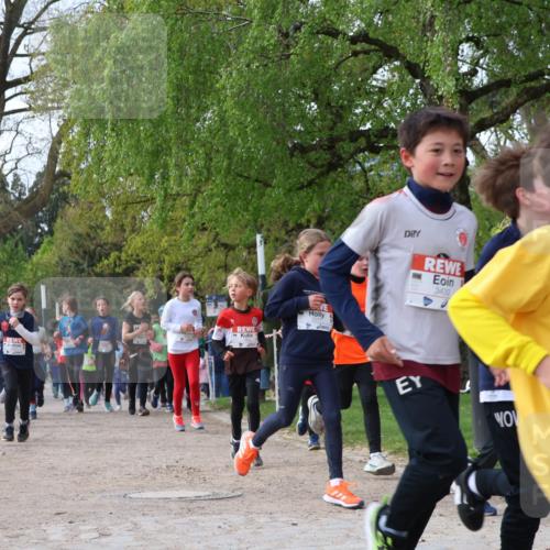 25.04.2026 - Das Zehntel Zöllner http://msf.ph/oto/9622440 25.04.2026 07:41:07 Laufen 3432 meine-sportfotos.de