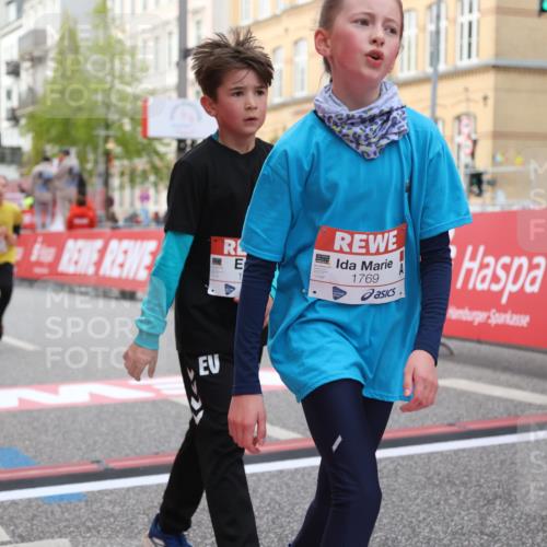 25.04.2026 - Das Zehntel Strokosch-Dieckow http://msf.ph/oto/9622451 25.04.2026 08:52:45 Ziel 1030, 1149, 1710, 1769, 2300, 2451, 2673, 2680, 2746, 2870, 2873, 2886, 2901, 2990, 3249, 3512, 3533, 3613, 3654, 3691, 3707, 3811, 3830, 3969, 4047 meine-sportfotos.de