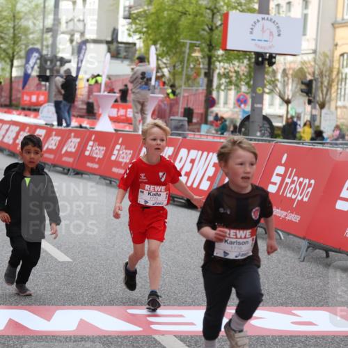 25.04.2026 - Das Zehntel Strokosch-Dieckow http://msf.ph/oto/9622457 25.04.2026 09:14:30 Ziel 1775, 1776, 1780, 1810, 3463 meine-sportfotos.de