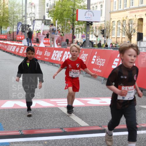 25.04.2026 - Das Zehntel Strokosch-Dieckow http://msf.ph/oto/9622510 25.04.2026 09:14:30 Ziel 1775, 1776, 1780, 1810, 3463 meine-sportfotos.de