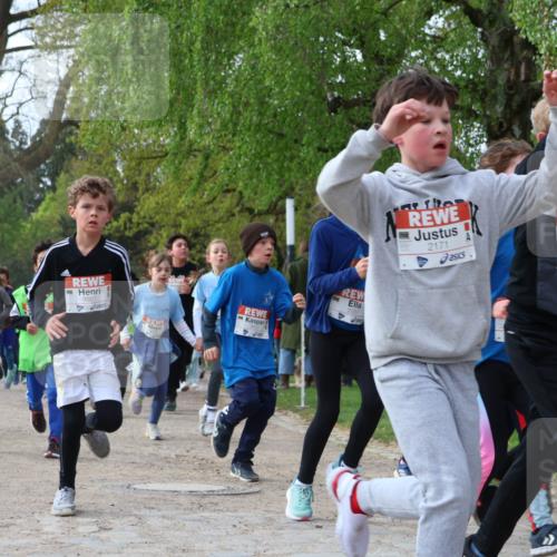 25.04.2026 - Das Zehntel Zöllner http://msf.ph/oto/9622514 25.04.2026 07:41:12 Laufen 1021, 2171, 2155, 2057, 3676 meine-sportfotos.de