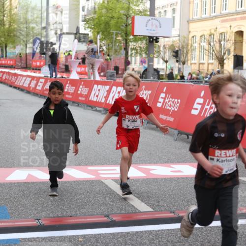 25.04.2026 - Das Zehntel Strokosch-Dieckow http://msf.ph/oto/9622518 25.04.2026 09:14:30 Ziel 1775, 1776, 1780, 1810, 3463 meine-sportfotos.de
