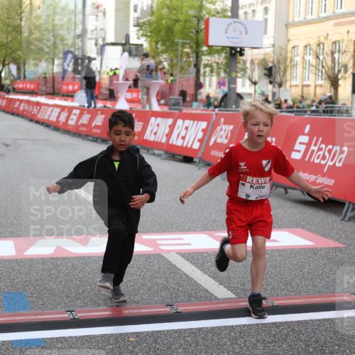 25.04.2026 - Das Zehntel Strokosch-Dieckow http://msf.ph/oto/9622565 25.04.2026 09:14:31 Ziel 1775, 1776, 1780, 1810, 3463 meine-sportfotos.de
