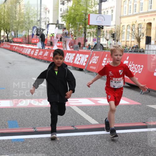 25.04.2026 - Das Zehntel Strokosch-Dieckow http://msf.ph/oto/9622576 25.04.2026 09:14:31 Ziel 1775, 1776, 1780, 1810, 3463 meine-sportfotos.de