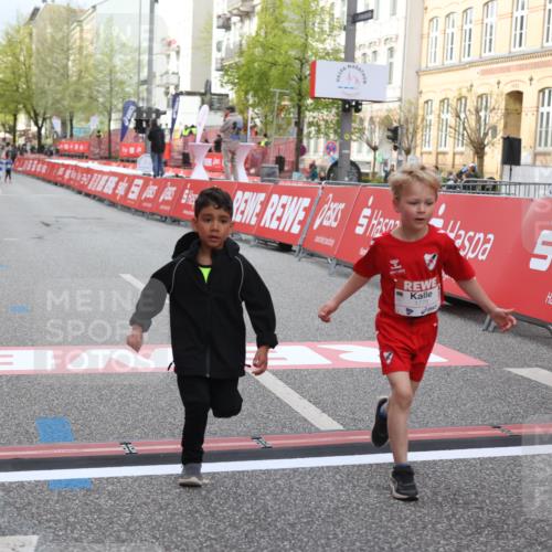 25.04.2026 - Das Zehntel Strokosch-Dieckow http://msf.ph/oto/9622584 25.04.2026 09:14:31 Ziel 1775, 1776, 1780, 1810, 3463 meine-sportfotos.de