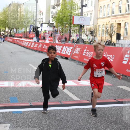 25.04.2026 - Das Zehntel Strokosch-Dieckow http://msf.ph/oto/9622593 25.04.2026 09:14:31 Ziel 1775, 1776, 1780, 1810, 3463 meine-sportfotos.de