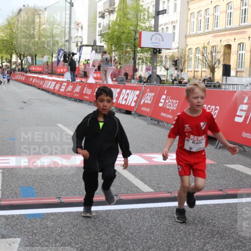 25.04.2026 - Das Zehntel Strokosch-Dieckow http://msf.ph/oto/9622600 25.04.2026 09:14:31 Ziel 1775, 1776, 1780, 1810, 3463 meine-sportfotos.de