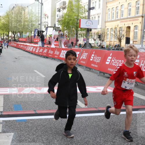 25.04.2026 - Das Zehntel Strokosch-Dieckow http://msf.ph/oto/9622616 25.04.2026 09:14:31 Ziel 1775, 1776, 1780, 1810, 3463 meine-sportfotos.de