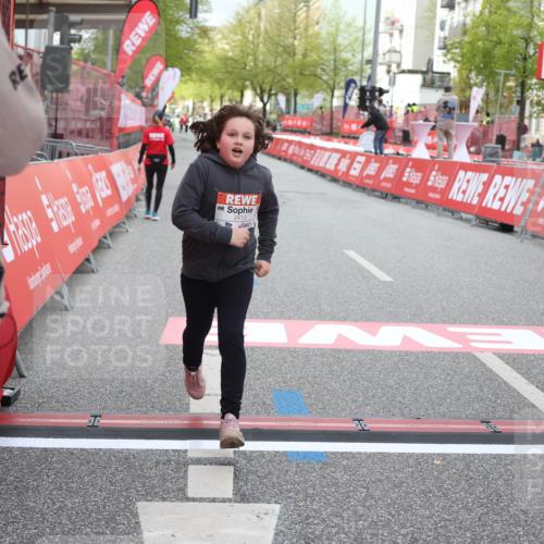 25.04.2026 - Das Zehntel Strokosch-Dieckow http://msf.ph/oto/9622681 25.04.2026 09:14:40 Ziel 2413 meine-sportfotos.de