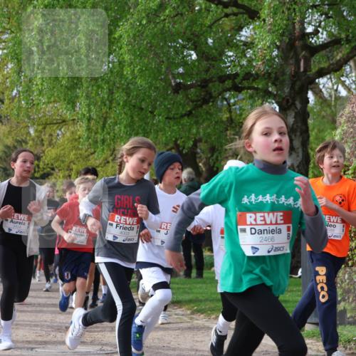 25.04.2026 - Das Zehntel Zöllner http://msf.ph/oto/9622687 25.04.2026 07:41:23 Laufen 3419, 3424, 4003, 4444444, 2466, 589 meine-sportfotos.de