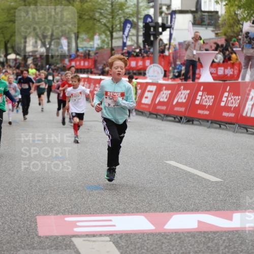 25.04.2026 - Das Zehntel Strokosch-Dieckow http://msf.ph/oto/9622689 25.04.2026 08:56:11 Ziel 1070, 1160, 1304, 1380, 1381, 1657, 1818, 2439, 2584, 2650, 2711, 2793, 3062, 3091, 3128, 3516, 3668, 3678, 3721, 3814, 3893, 3964 meine-sportfotos.de