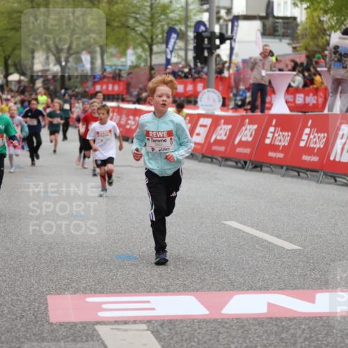 25.04.2026 - Das Zehntel Strokosch-Dieckow http://msf.ph/oto/9622704 25.04.2026 08:56:11 Ziel 1070, 1160, 1304, 1380, 1381, 1657, 1818, 2439, 2584, 2650, 2711, 2793, 3062, 3091, 3128, 3516, 3668, 3678, 3721, 3814, 3893, 3964 meine-sportfotos.de