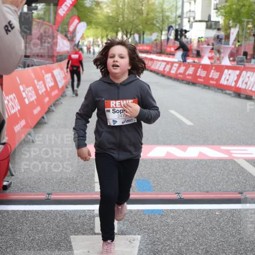 25.04.2026 - Das Zehntel Strokosch-Dieckow http://msf.ph/oto/9622708 25.04.2026 09:14:40 Ziel 2413 meine-sportfotos.de