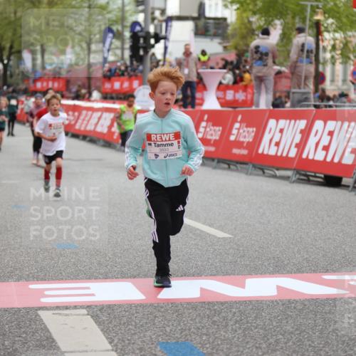 25.04.2026 - Das Zehntel Strokosch-Dieckow http://msf.ph/oto/9622712 25.04.2026 08:56:12 Ziel 1070, 1160, 1304, 1381, 1657, 1818, 2056, 2398, 2439, 2584, 2650, 2711, 2769, 2793, 3062, 3091, 3128, 3516, 3668, 3678, 3721, 3814, 3893 meine-sportfotos.de
