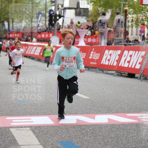 25.04.2026 - Das Zehntel Strokosch-Dieckow http://msf.ph/oto/9622729 25.04.2026 08:56:12 Ziel 1070, 1160, 1304, 1381, 1657, 1818, 2056, 2398, 2439, 2584, 2650, 2711, 2769, 2793, 3062, 3091, 3128, 3516, 3668, 3678, 3721, 3814, 3893 meine-sportfotos.de