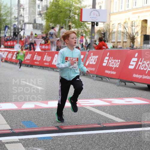 25.04.2026 - Das Zehntel Strokosch-Dieckow http://msf.ph/oto/9622737 25.04.2026 08:56:13 Ziel 1070, 1160, 1304, 1381, 1614, 1657, 1818, 2056, 2398, 2439, 2584, 2650, 2711, 2769, 2793, 3128, 3516, 3814, 3893 meine-sportfotos.de