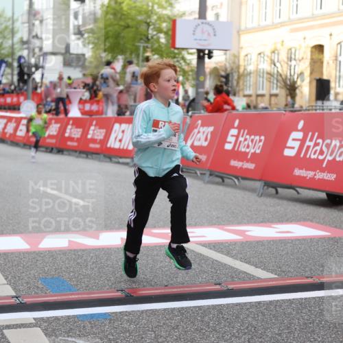 25.04.2026 - Das Zehntel Strokosch-Dieckow http://msf.ph/oto/9622744 25.04.2026 08:56:13 Ziel 1070, 1160, 1304, 1381, 1614, 1657, 1818, 2056, 2398, 2439, 2584, 2650, 2711, 2769, 2793, 3128, 3516, 3814, 3893 meine-sportfotos.de
