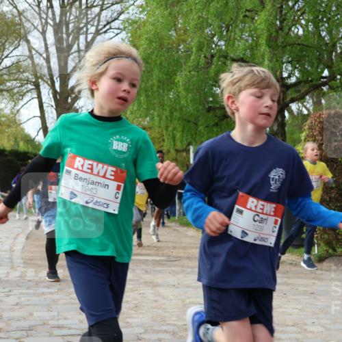25.04.2026 - Das Zehntel Zöllner http://msf.ph/oto/9622752 25.04.2026 07:41:29 Laufen 1943 meine-sportfotos.de