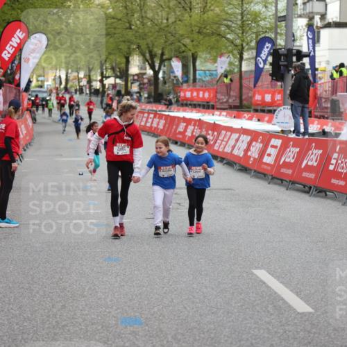 25.04.2026 - Das Zehntel Strokosch-Dieckow http://msf.ph/oto/9622760 25.04.2026 09:14:50 Ziel  meine-sportfotos.de
