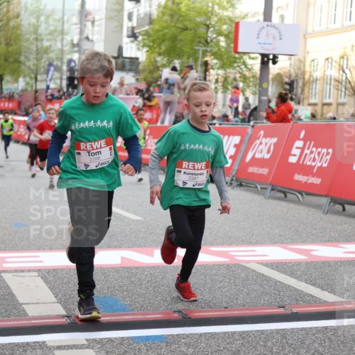 25.04.2026 - Das Zehntel Strokosch-Dieckow http://msf.ph/oto/9622789 25.04.2026 08:56:14 Ziel 1070, 1160, 1304, 1381, 1565, 1614, 1657, 2056, 2398, 2650, 2711, 2769, 2793, 3128, 3516, 3814, 3893 meine-sportfotos.de