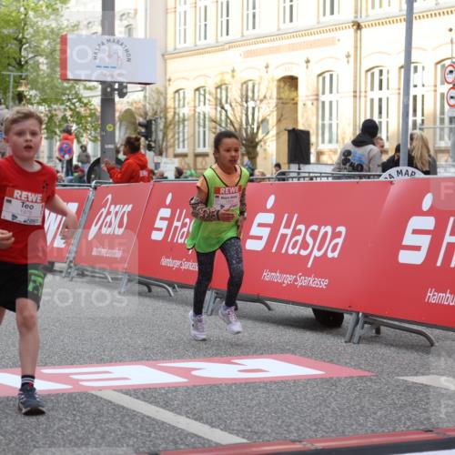 25.04.2026 - Das Zehntel Strokosch-Dieckow http://msf.ph/oto/9622841 25.04.2026 08:56:16 Ziel 1070, 1160, 1304, 1381, 1424, 1565, 1614, 1657, 1975, 2056, 2387, 2398, 2682, 2769, 2793, 3105, 3516, 3757, 3814, 3893, 4006 meine-sportfotos.de