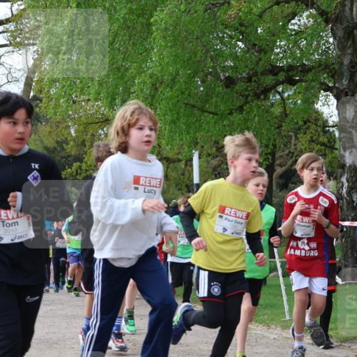 25.04.2026 - Das Zehntel Zöllner http://msf.ph/oto/9622902 25.04.2026 07:41:39 Laufen 3183, 2009, 2010, 1542, 3845 meine-sportfotos.de