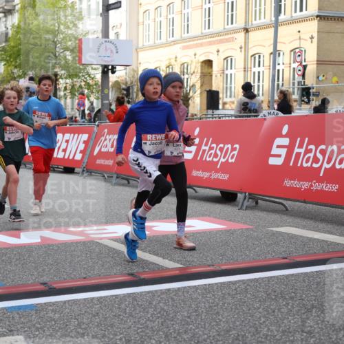 25.04.2026 - Das Zehntel Strokosch-Dieckow http://msf.ph/oto/9622908 25.04.2026 08:56:18 Ziel 1056, 1070, 1160, 1424, 1565, 1614, 1975, 2037, 2056, 2387, 2398, 2682, 2769, 3105, 3445, 3516, 3757, 3814, 3893, 4006 meine-sportfotos.de